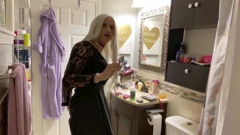 punk Crossdresser Puts on butt-plug and masturbates Off